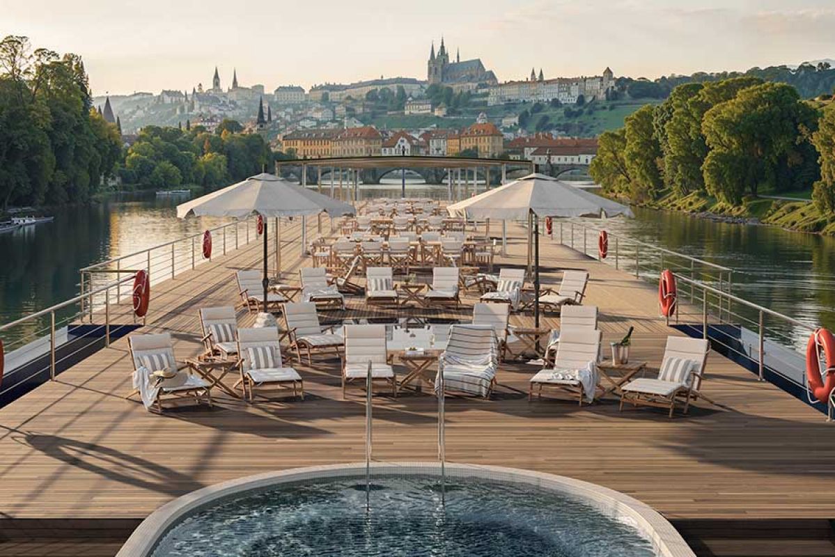 artist impression of cruise ship sun deck