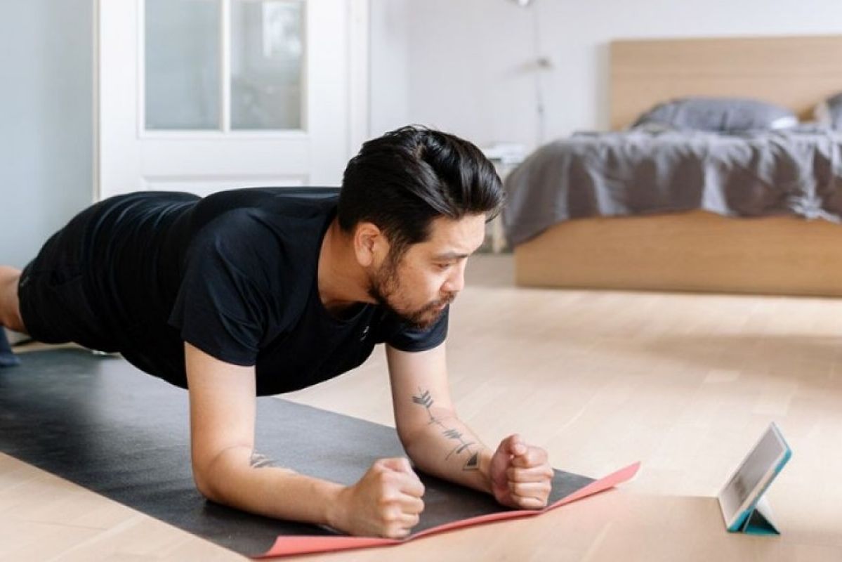 Man doing a pushup