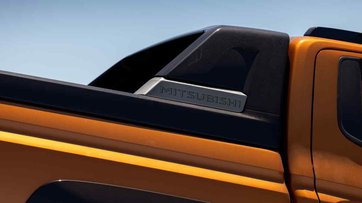 2023 GWM Tank 300 Hybrid SUV interior