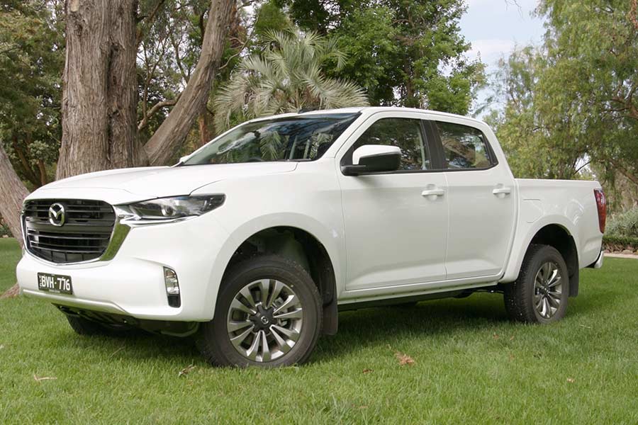 2022 Mazda BT-50 XS road test review | RACV