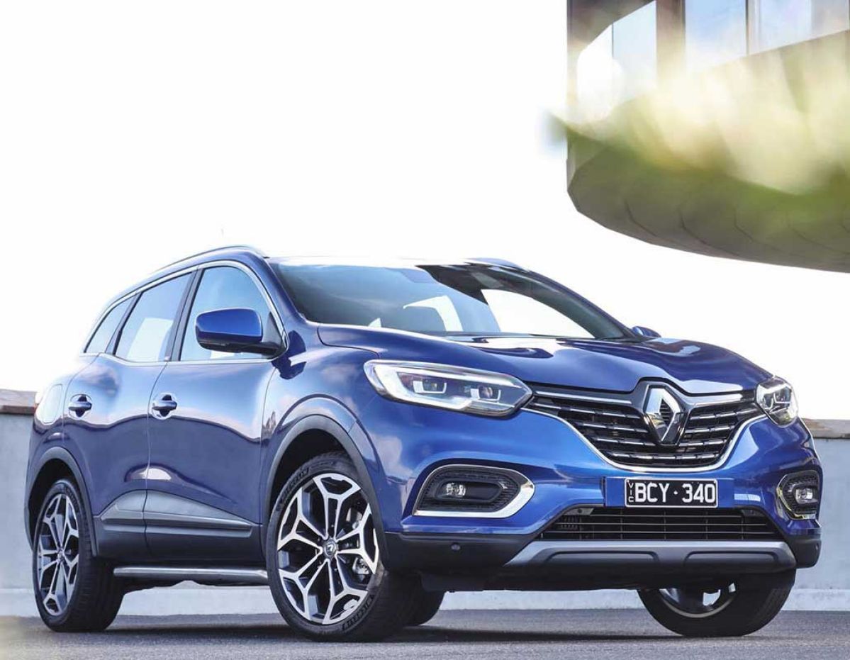 Front and side view of blue Renault Kadjar