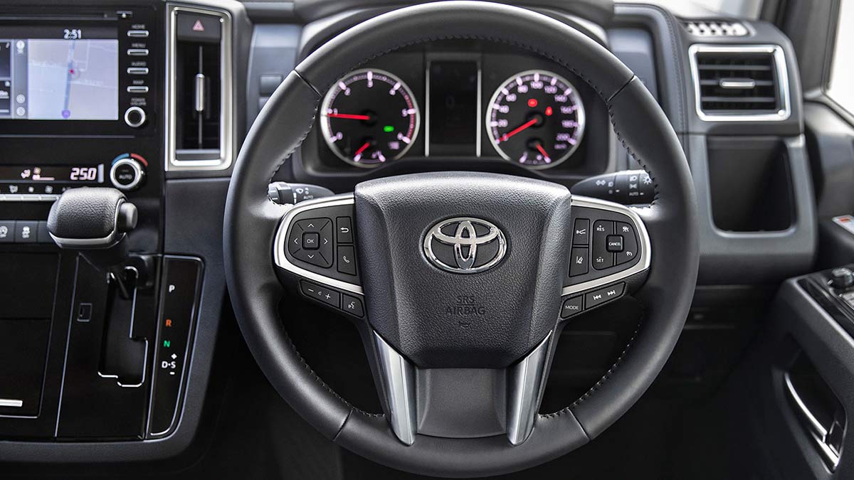 Still image of steering wheel of Toyota Granivia VX 2020