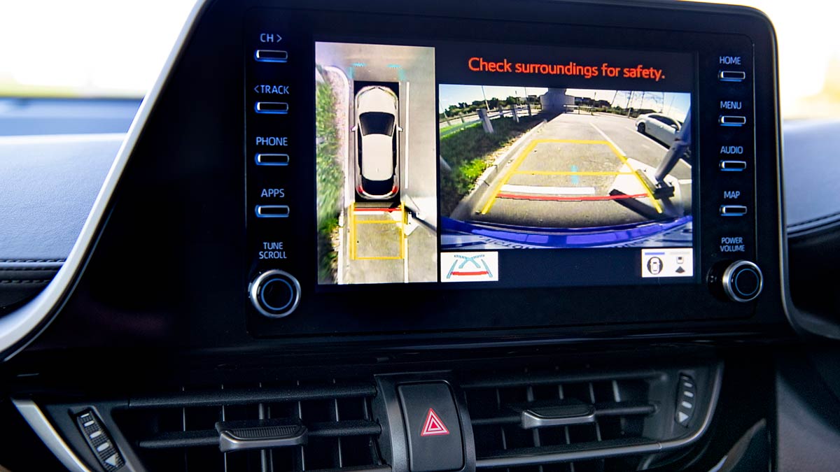 The Toyota C-HR Hybrid's interior features: reversing camera display