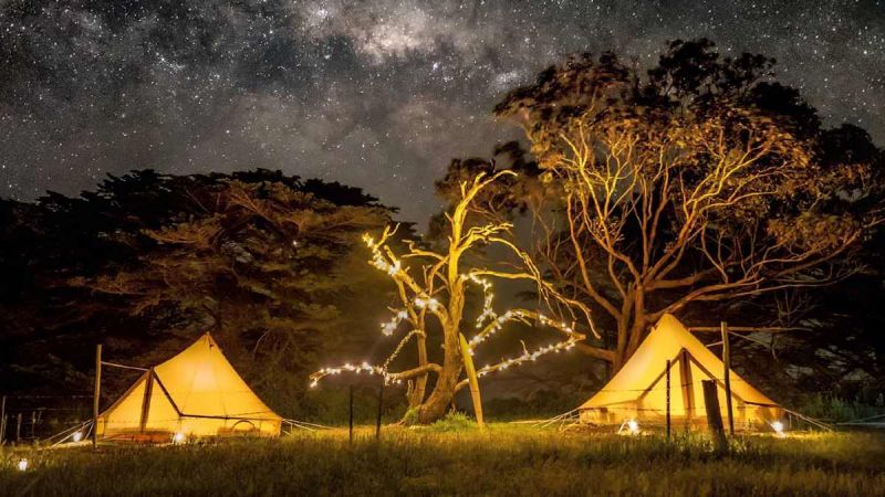 Glamp tent at under starry sky