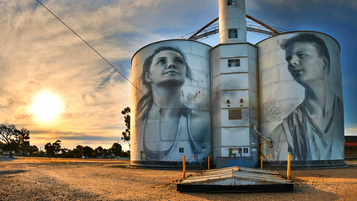 Rupanyup-silo-art-1200x675-VisitVic156223-3