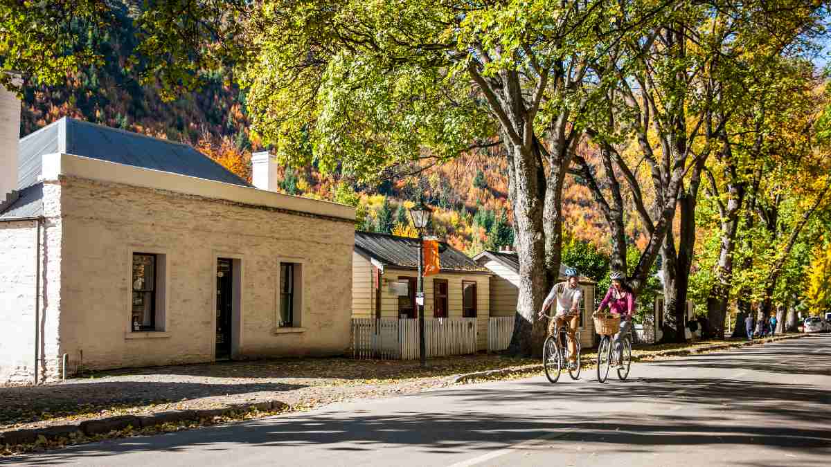 cyclists in Arrowtown